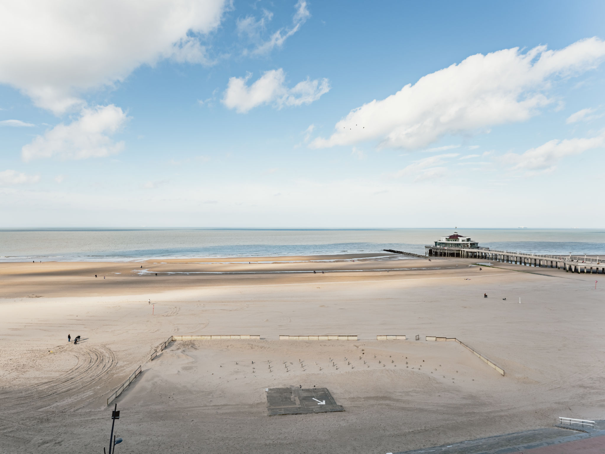 Les Algues - Outside