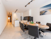 6-persoons appartement met zeezicht aan het strand van Blankenberge - thumbnail 2
