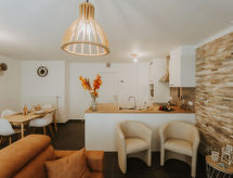 Apartment Oasi with parking and terrace