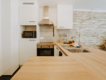 Apartment Oasi with parking and terrace