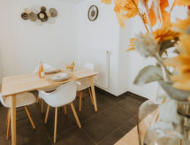 Apartment Oasi with parking and terrace