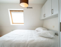 Op 500 m van zee: Ruim appartement in hartje Blankenberge - thumbnail 2