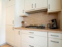 Op 500 m van zee: Ruim appartement in hartje Blankenberge - thumbnail 4