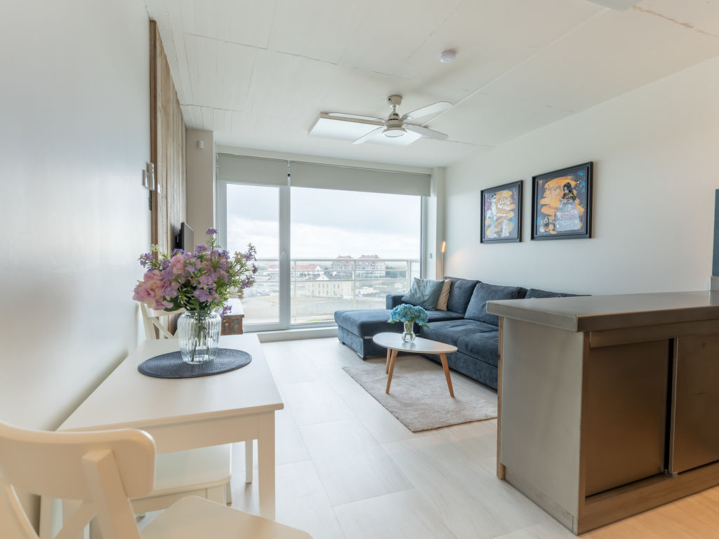 Anne I with harbour view