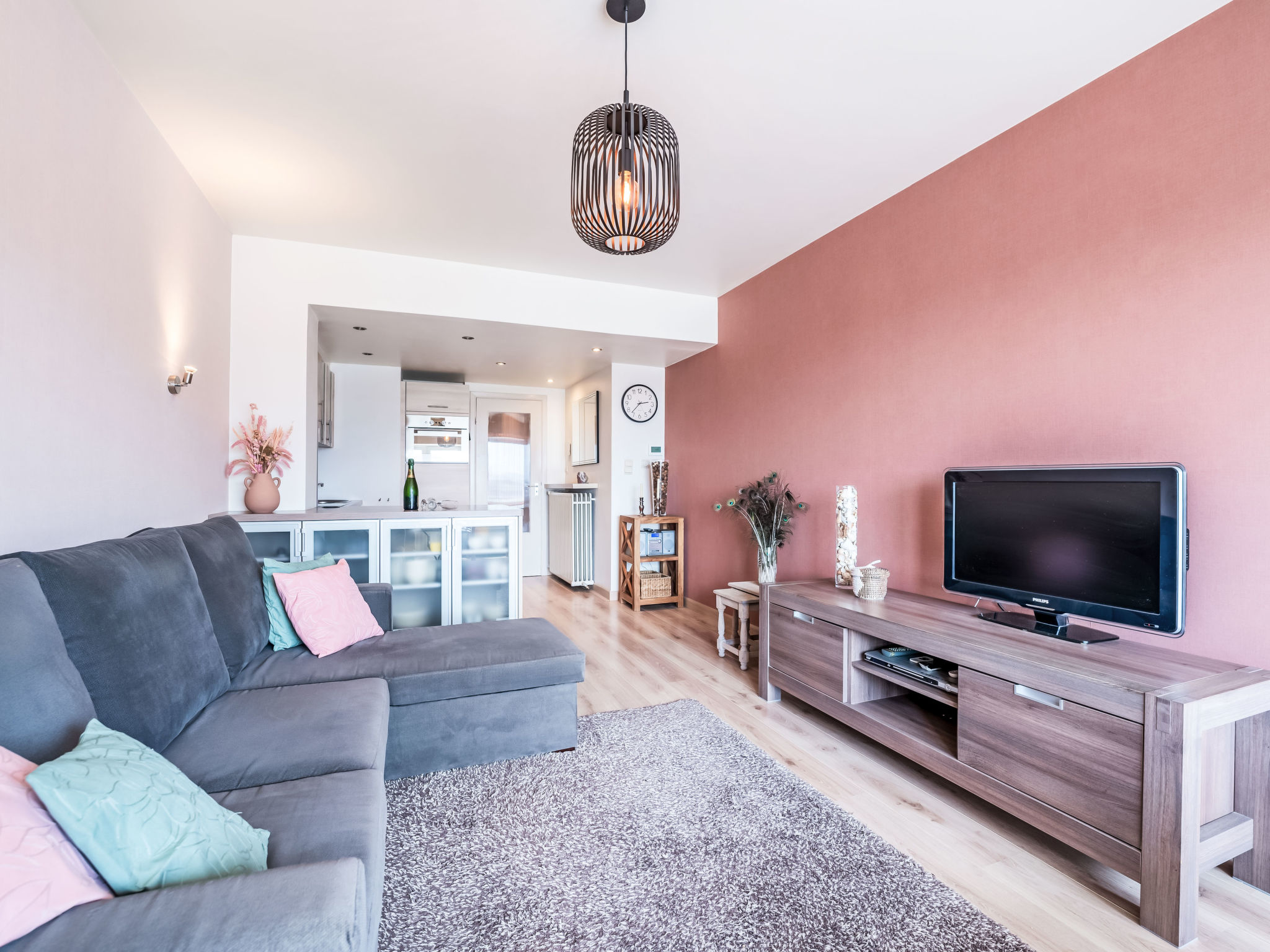 Bella I with parking and harbour view — view 1 of 23