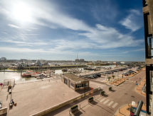 Bella II met havenzicht: knusse studio op 100m van strand en zee in Blankenberge - thumbnail 1