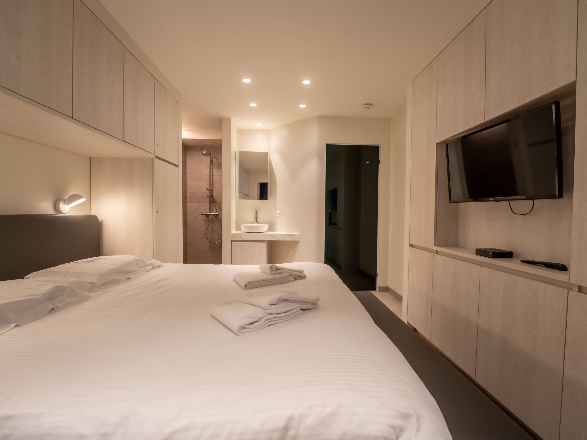 Bella II met havenzicht: knusse studio op 100m van strand en zee in Blankenberge - foto 7