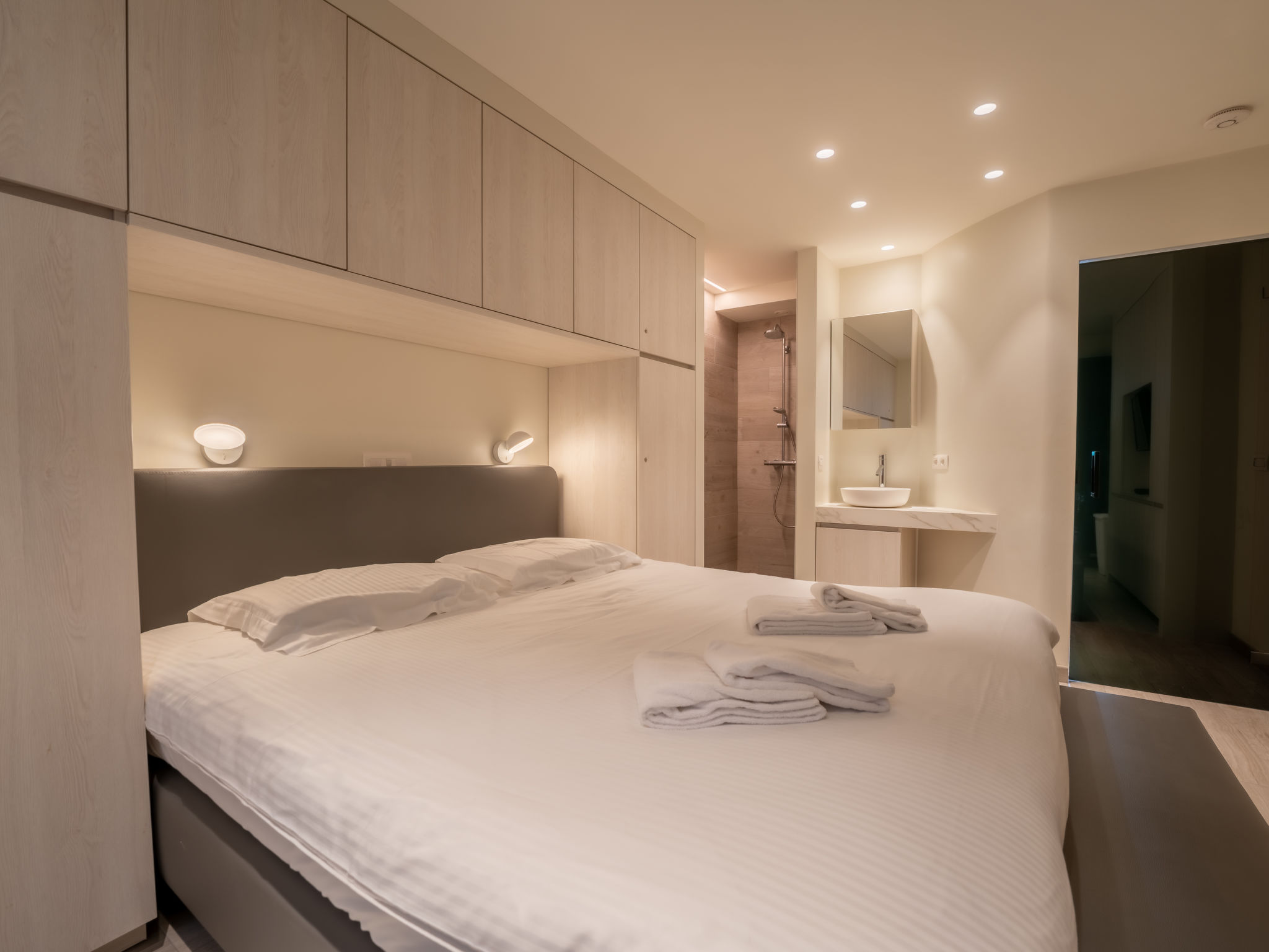Bella II met havenzicht: knusse studio op 100m van strand en zee in Blankenberge - foto 13