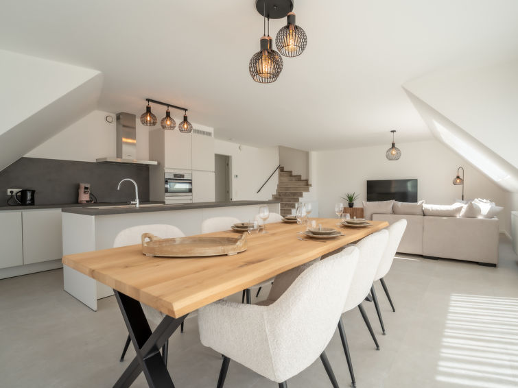 Aan zee: ruim 4-persoons appartement met terras in Blankenberge