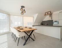 Aan zee: ruim 4-persoons appartement met terras in Blankenberge - thumbnail 3