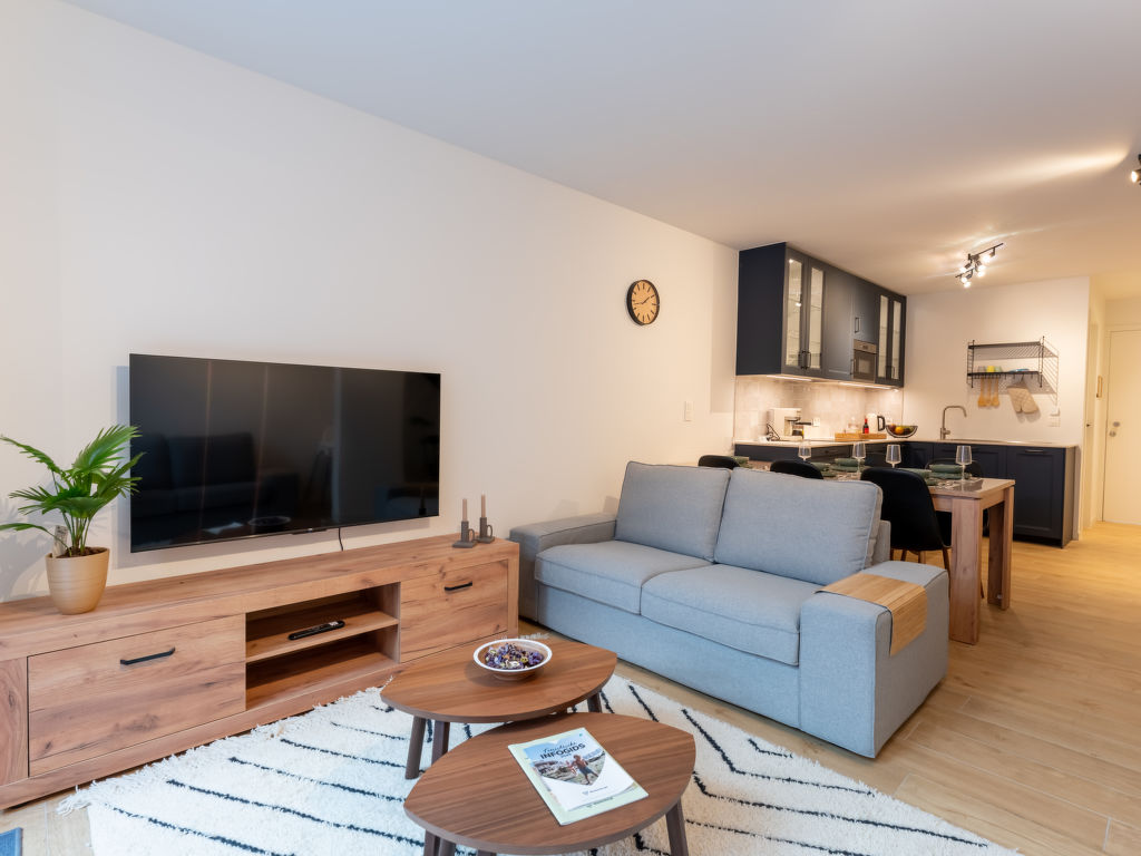 Petit Bordeaux with terrace