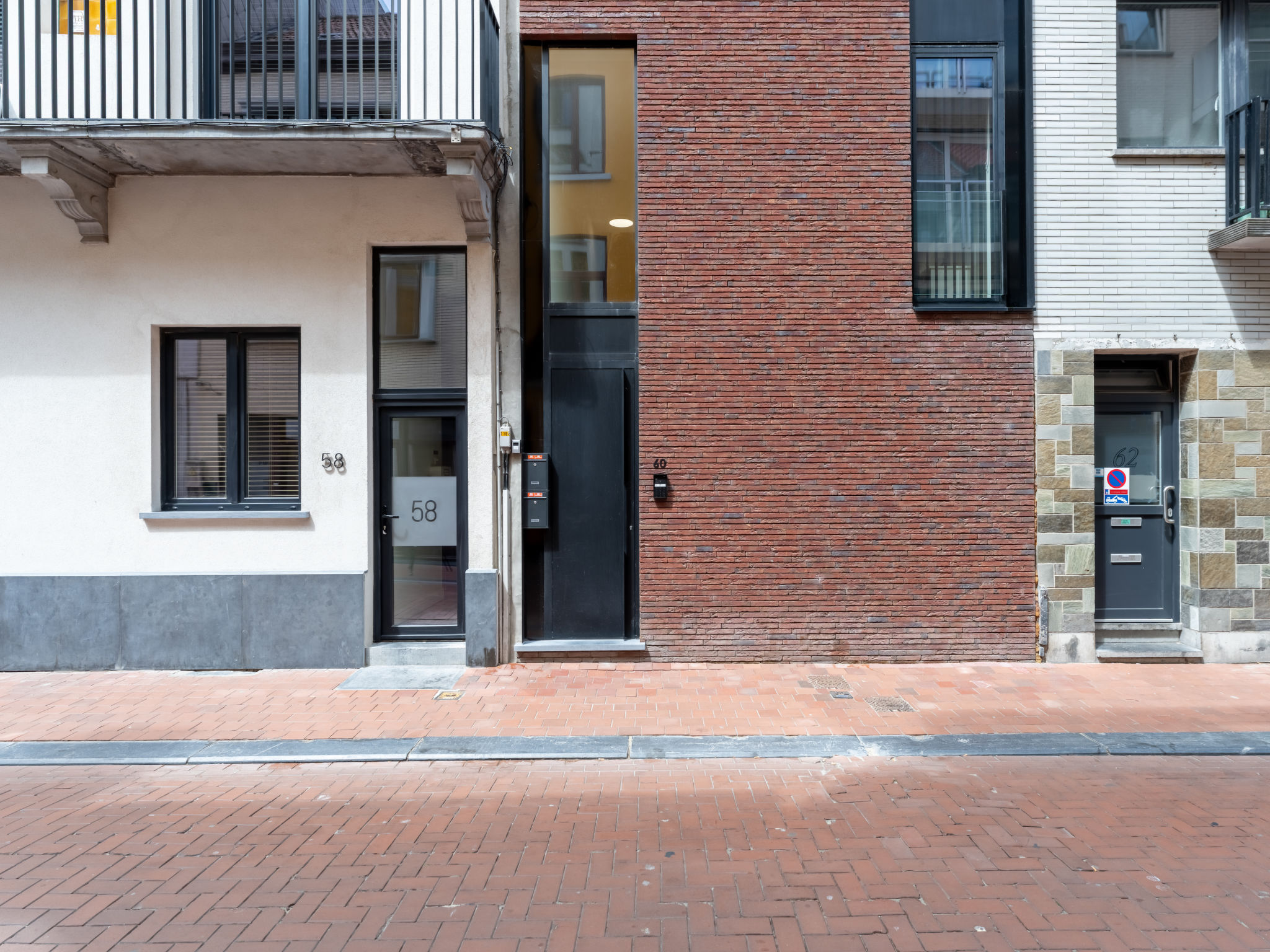 Petit Bordeaux with terrace-Dehors