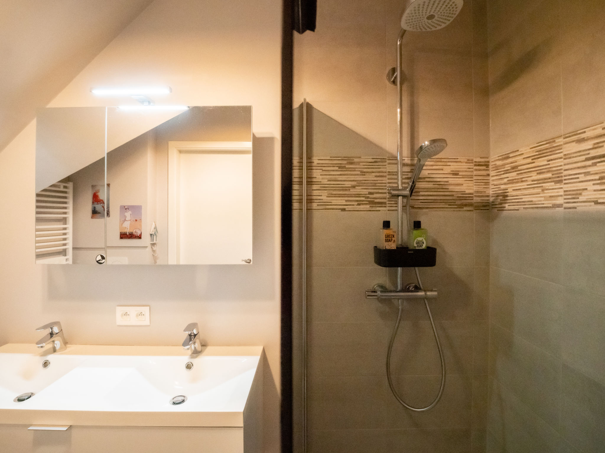 Op 300 m van zee: licht 6-persoons appartement in Blankenberge - foto 32