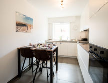 Op 300 m van zee: 5-persoons appartement in Blankenberge - thumbnail 4