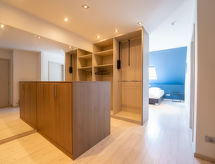 Ruim appartement met twee balkons, centrum Blankenberge op 350m van strand - thumbnail 2