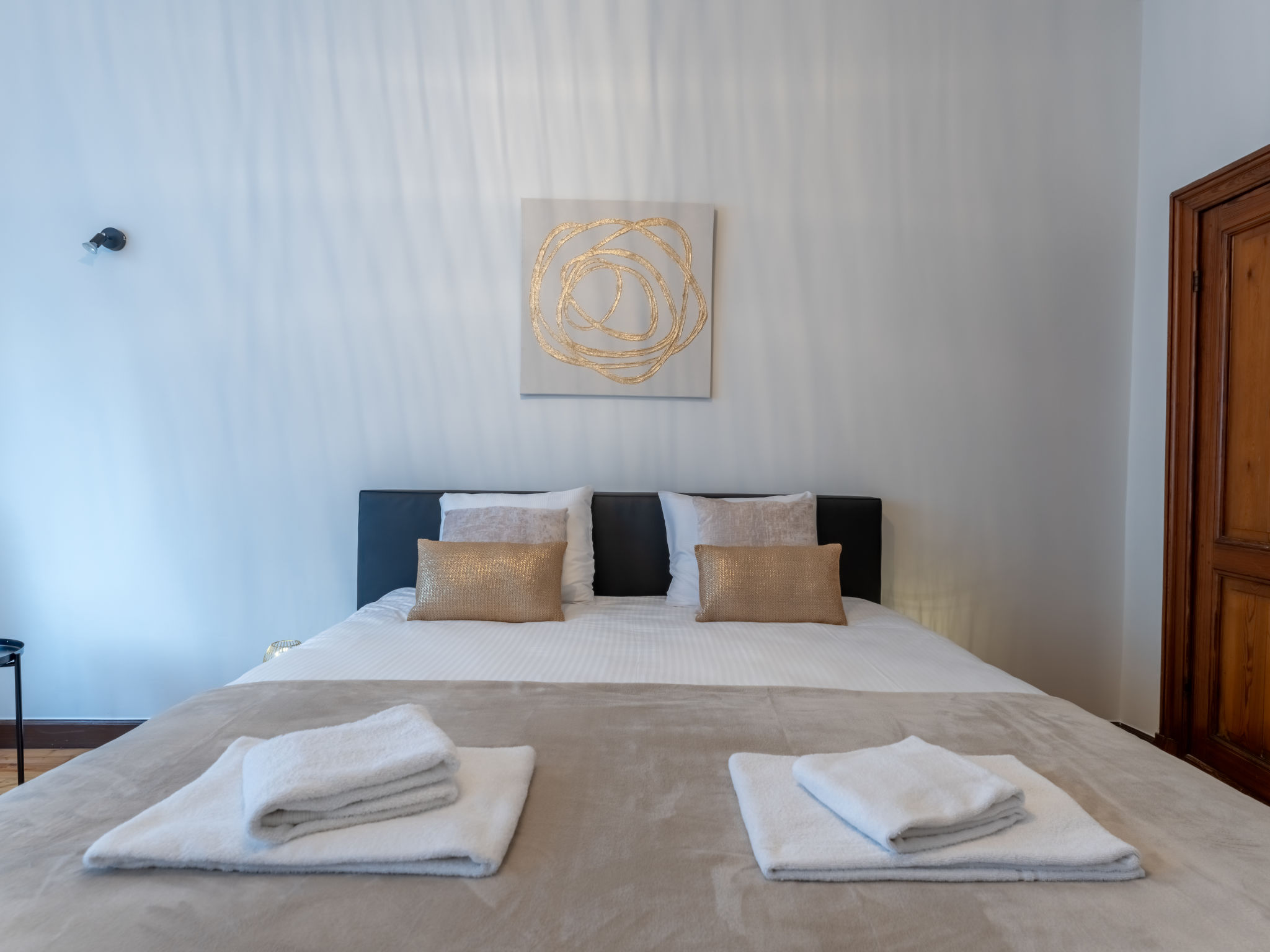 Notre Refuge - Your Belle Époque Escape-Dedans