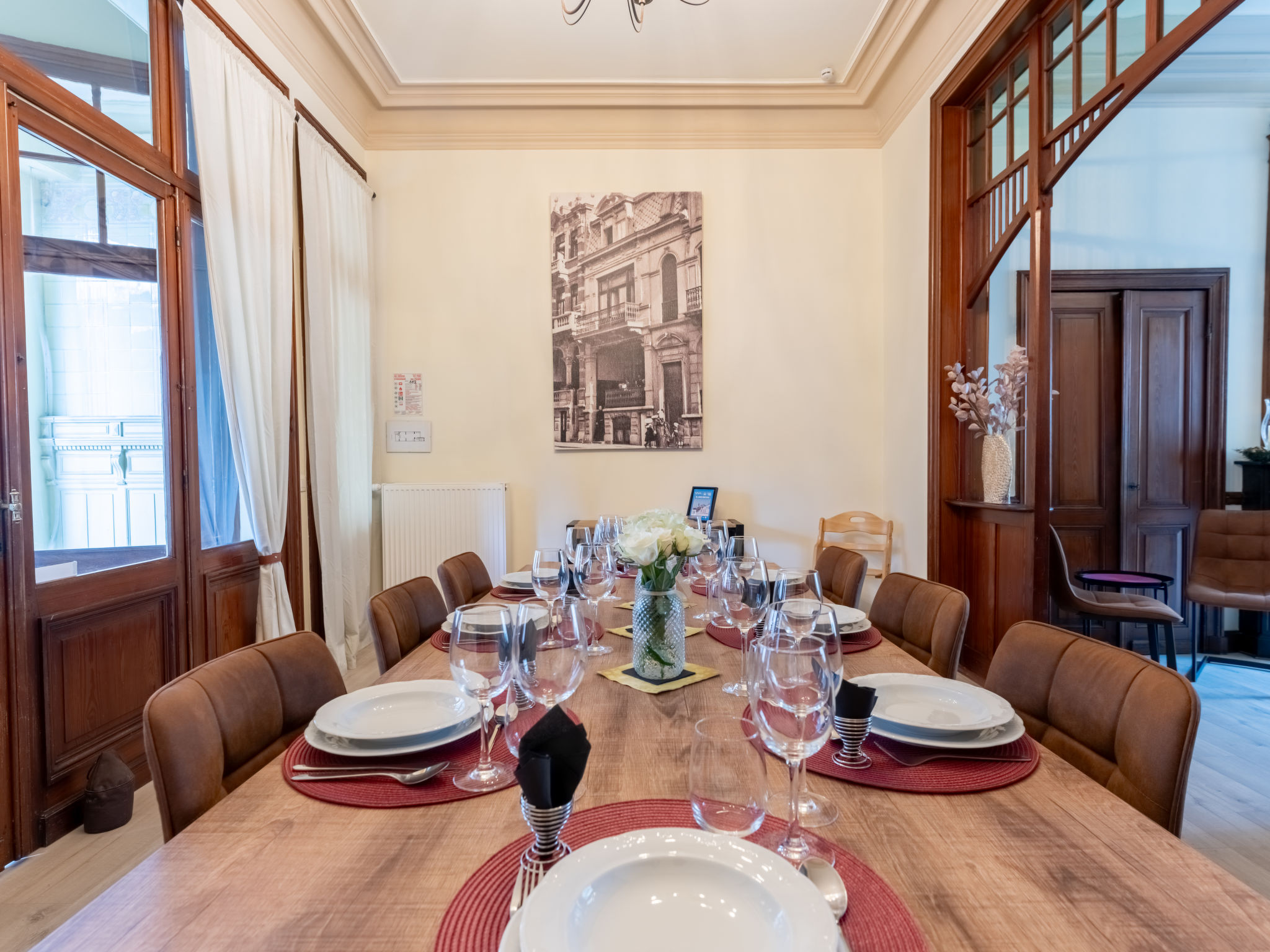 Notre Refuge - Your Belle Époque Escape-Dedans