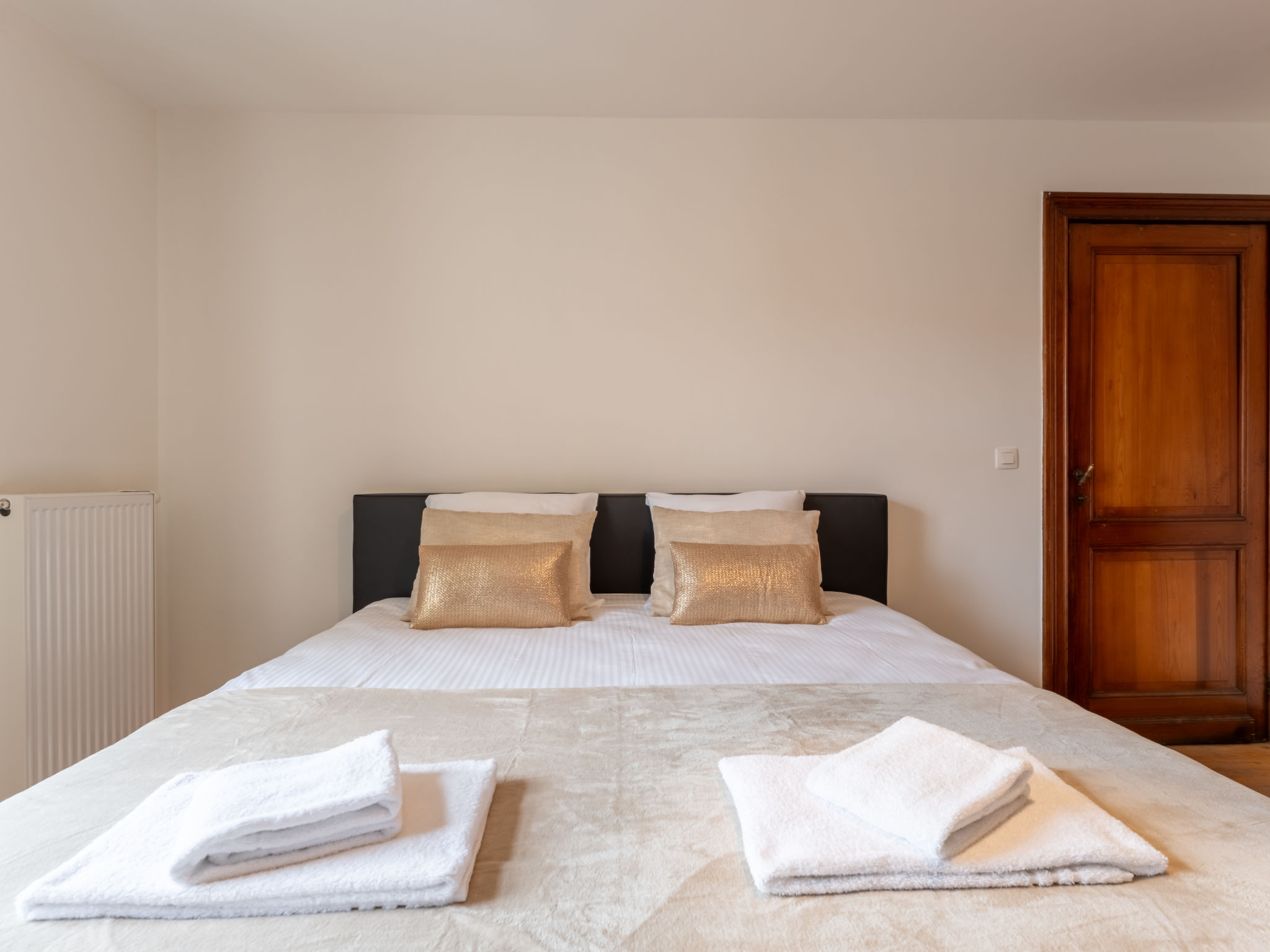 Notre Refuge - Your Belle Époque Escape-Dedans