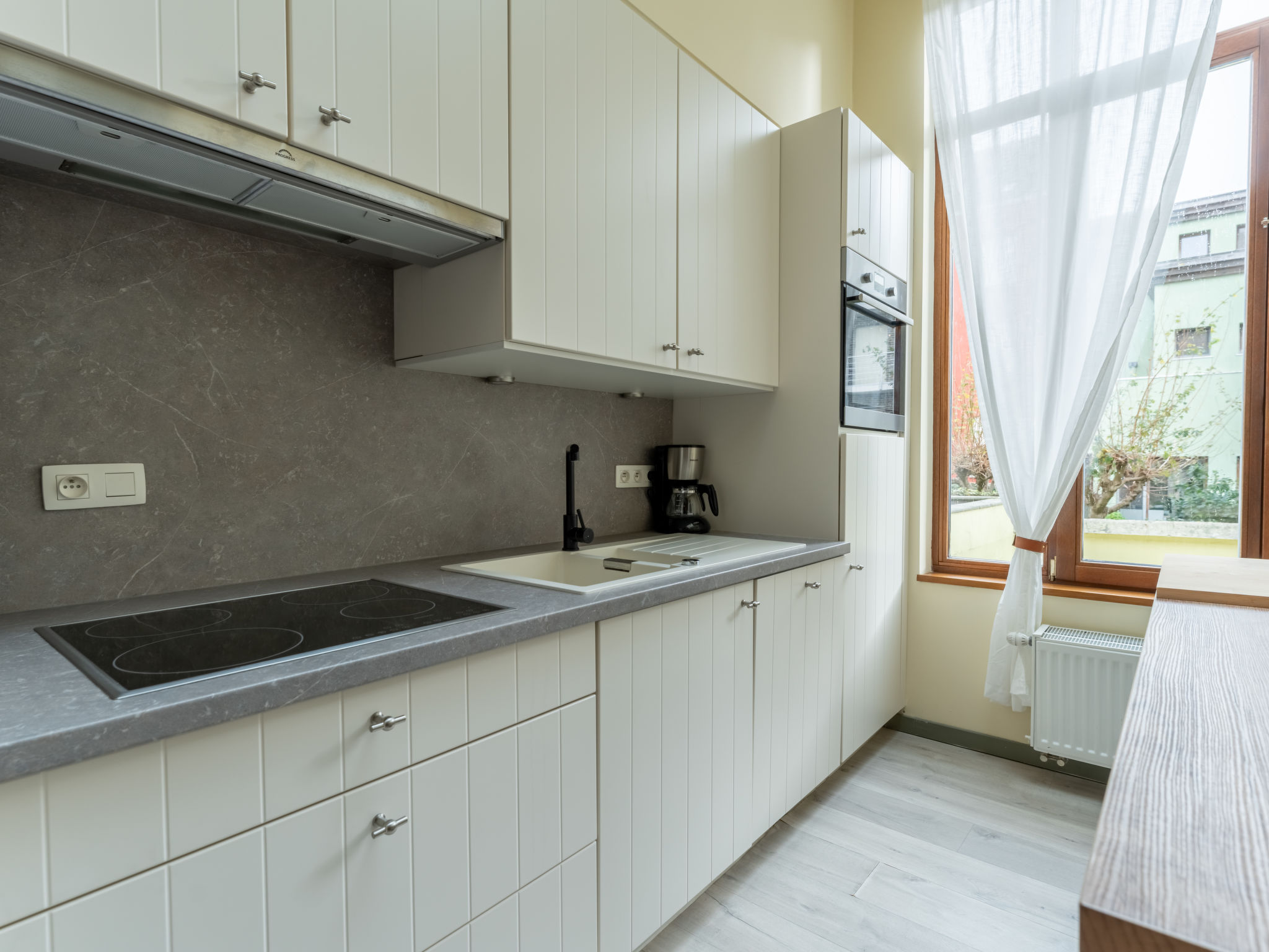 Notre Refuge - Your Belle Époque Escape-Dedans