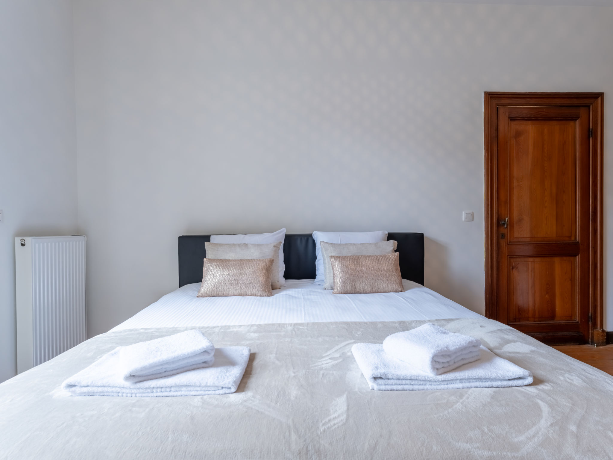 Notre Refuge - Your Belle Époque Escape-Dedans