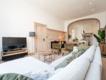 Op 300 m van zee: ruim 6-persoons appartement in Blankenberge centrum - thumbnail 1