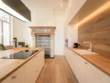 Op 300 m van zee: ruim 6-persoons appartement in Blankenberge centrum - thumbnail 3