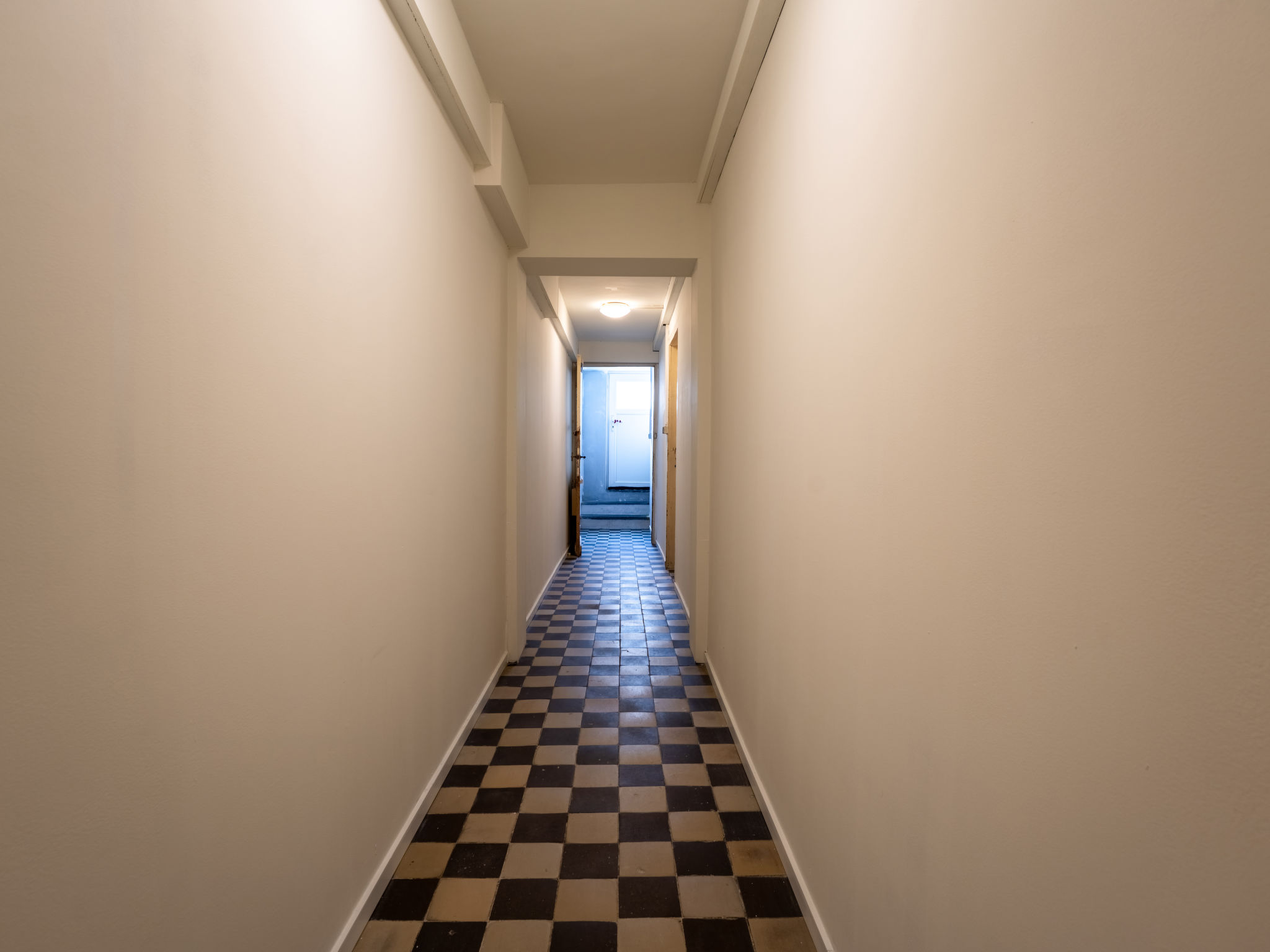 Historical and spacious "Villa Amanda"-Binnen