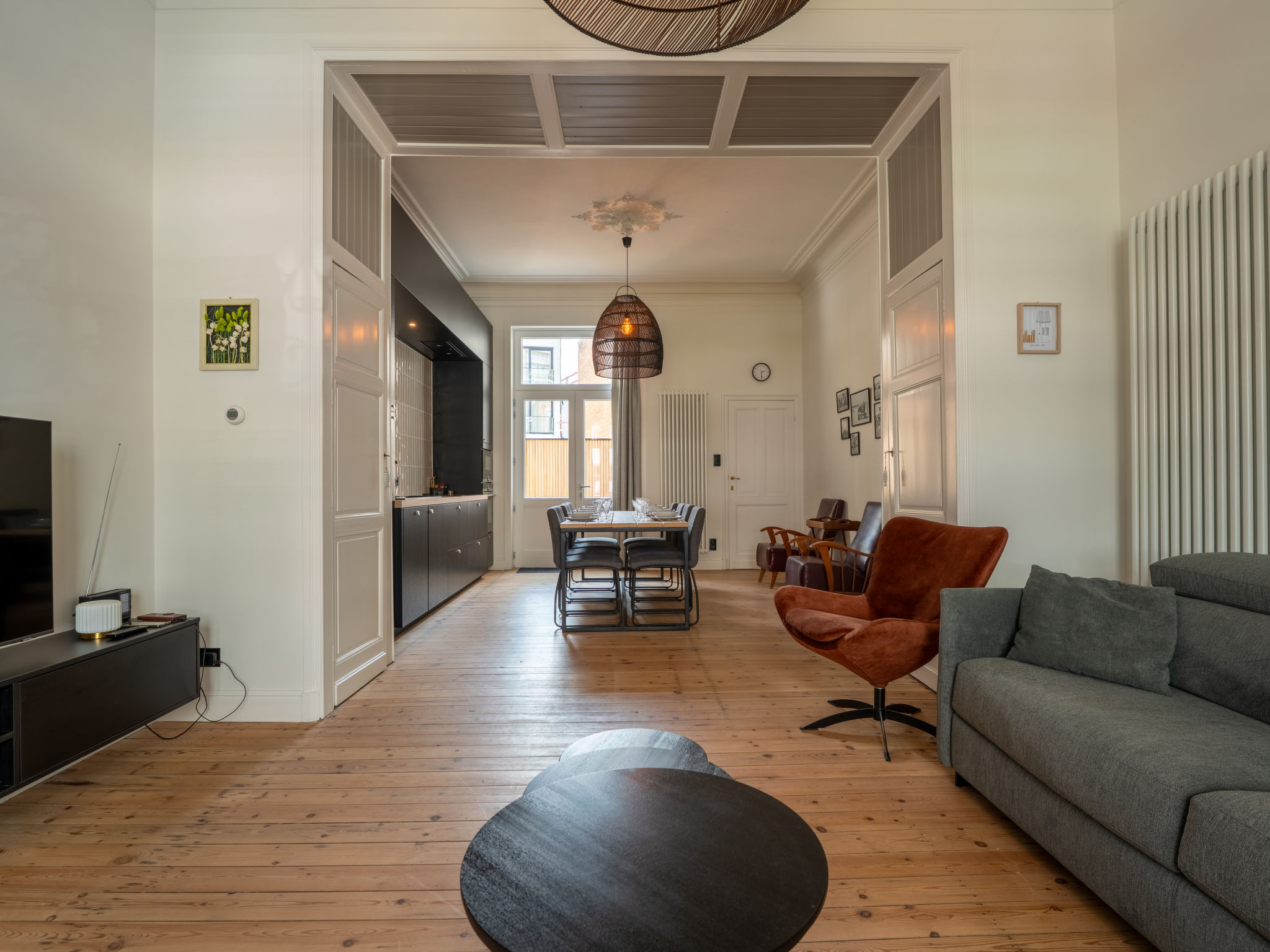 Historical and spacious "Villa Amanda"-Binnen
