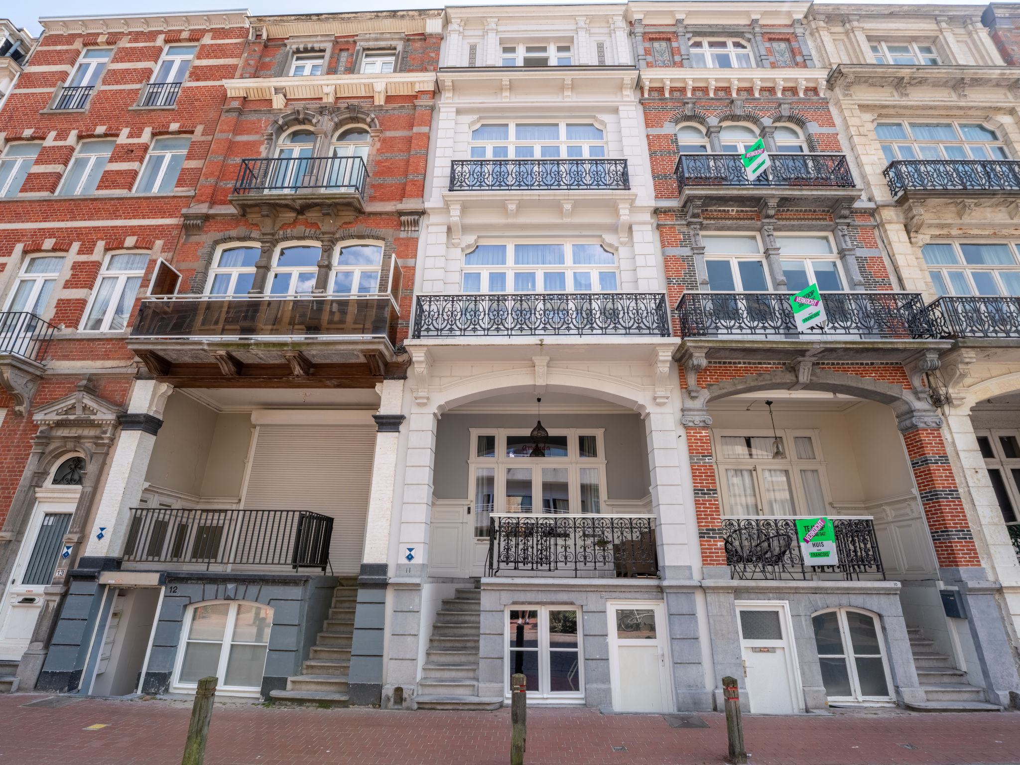 Historical and spacious "Villa Amanda"-Buiten