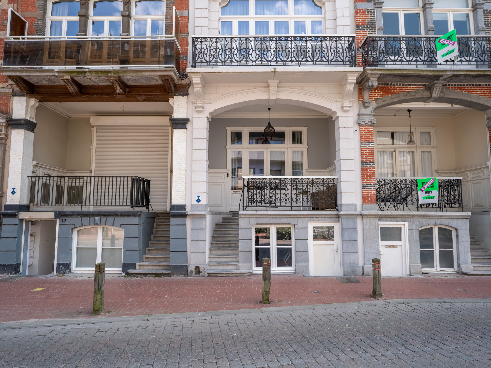 Historical and spacious "Villa Amanda"-Buiten