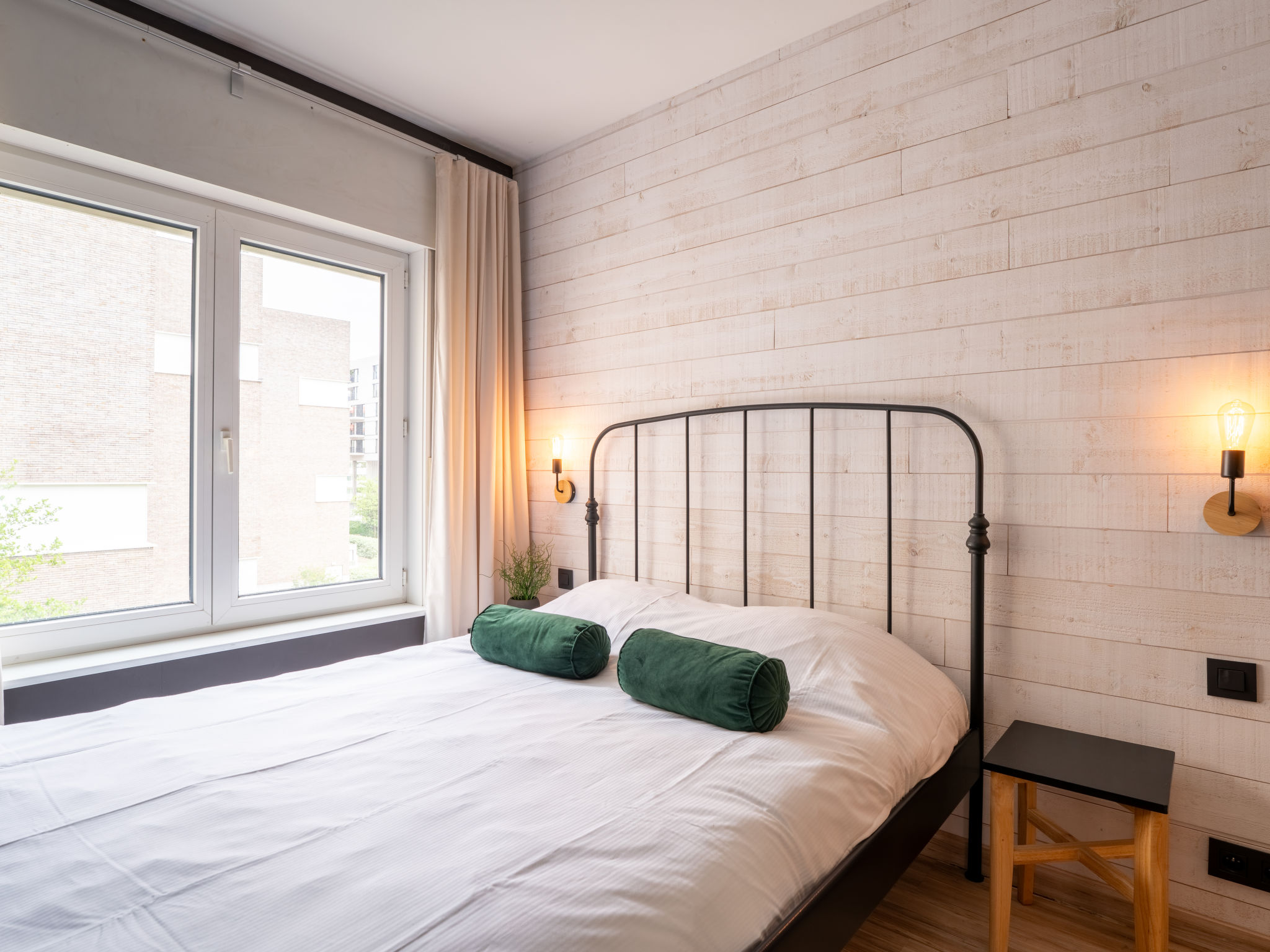 Centrally located "BeachNest"