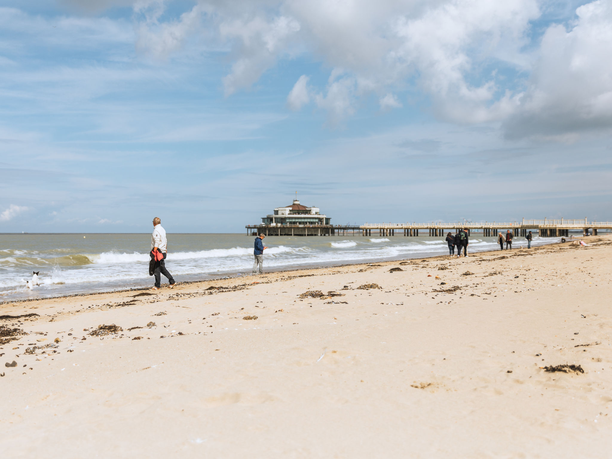 Centrally located "BeachNest"-Buiten