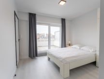 Op 500 m van zee: Comfortabel appartement in centrum Blankenberge - thumbnail 4