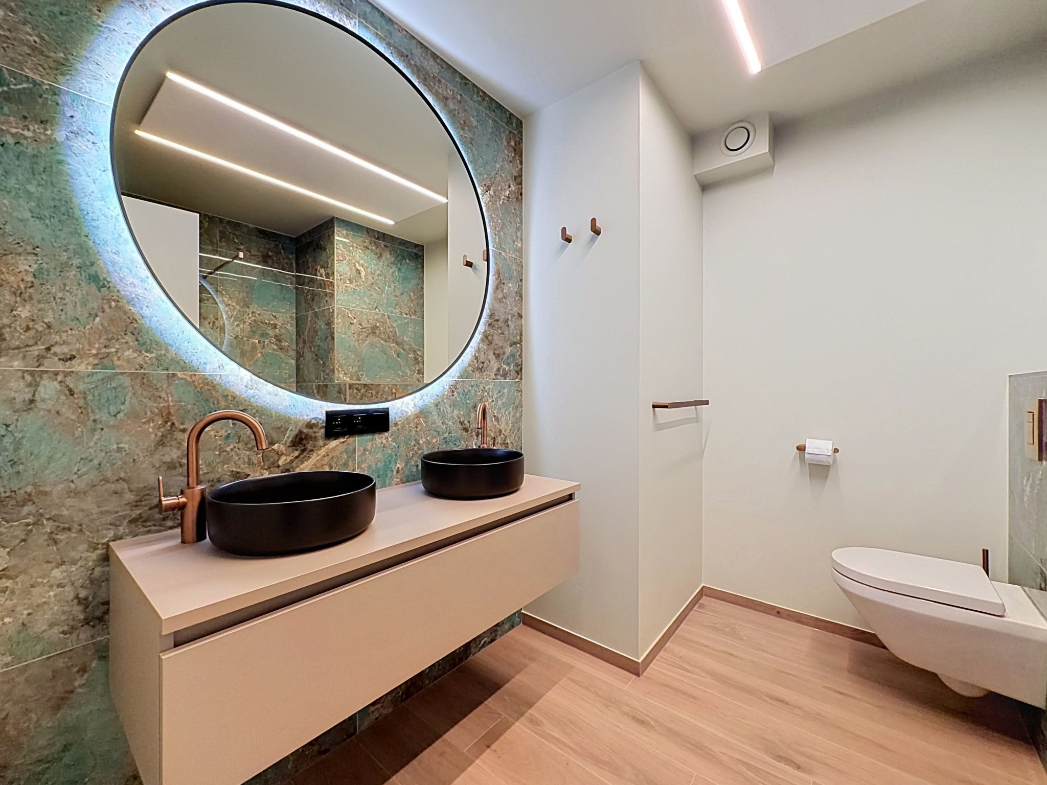 Appartement Whispering Waves with 2 parkings – Salle de bains, photo 2 sur 33