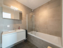Op 600 m van het strand: Modern appartement in Blankenberge - thumbnail 4