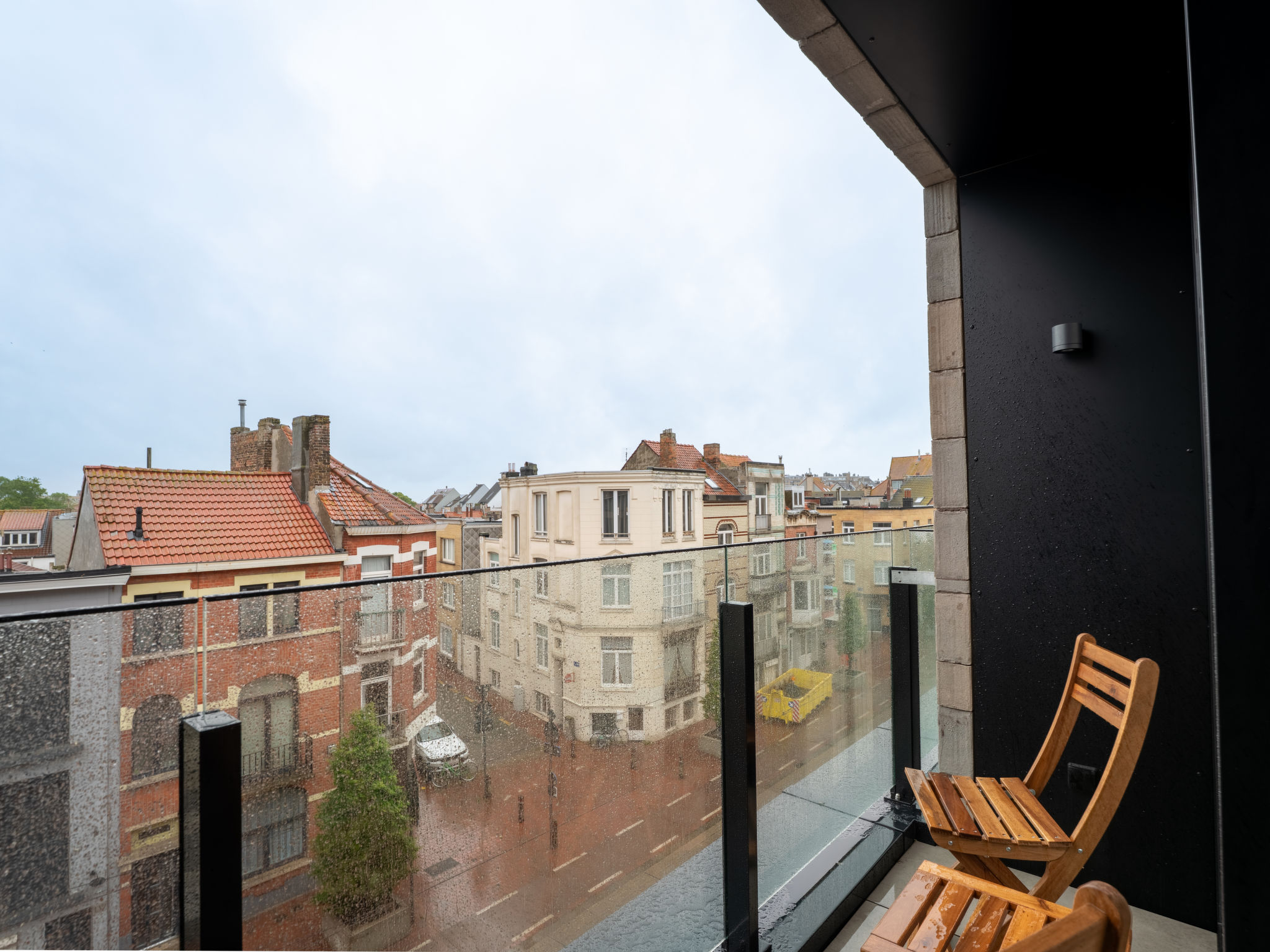 Elyana with balcony-Outside