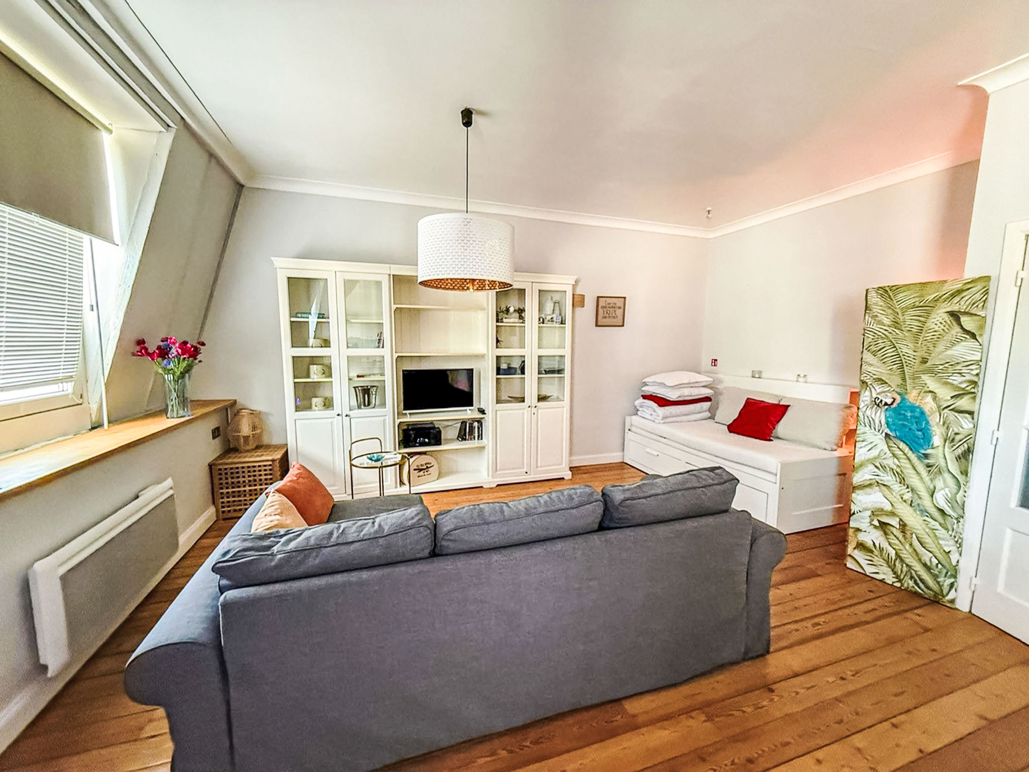 The Historic Sea Suite - Binnen