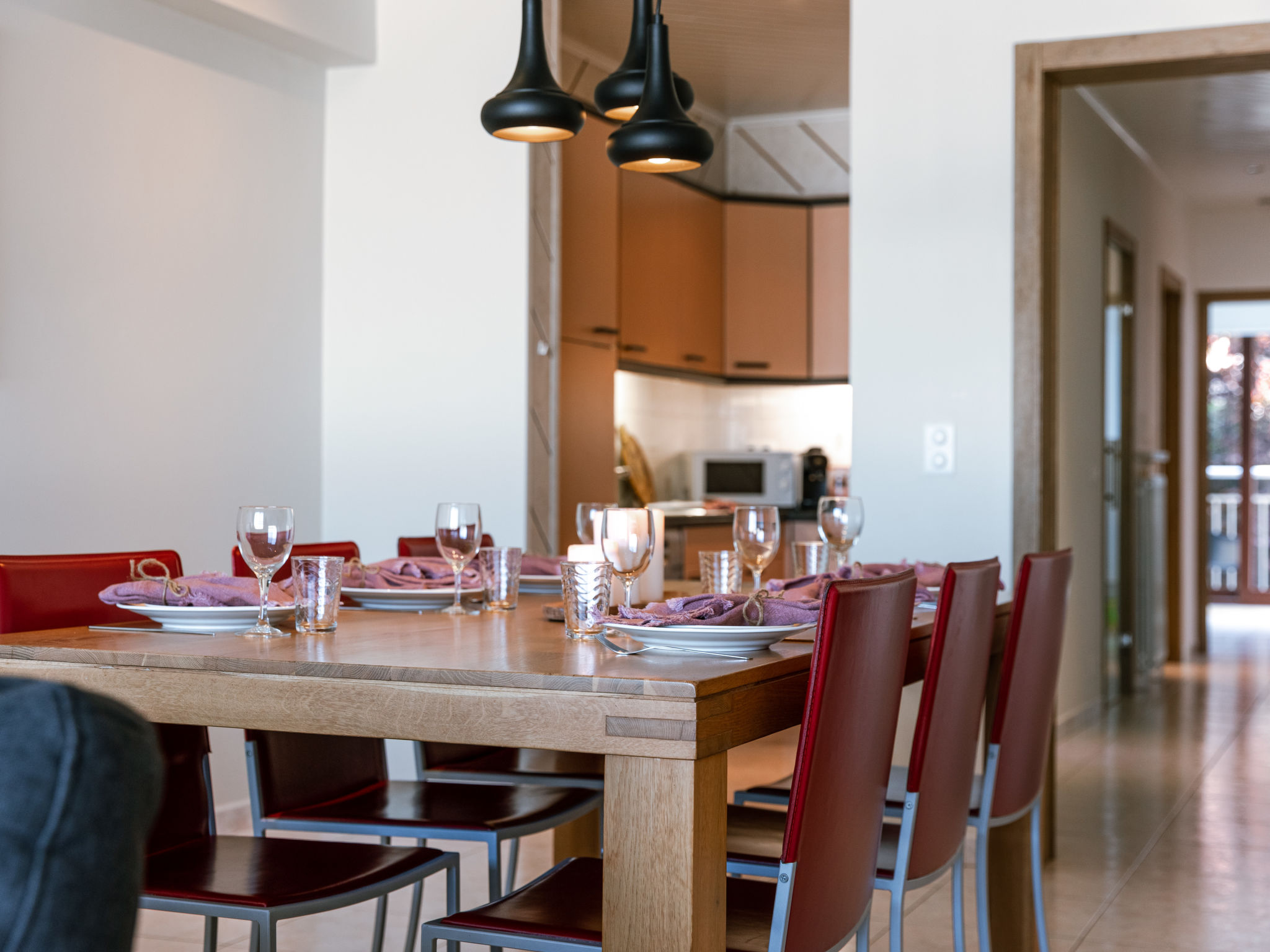 Trondjhem with seaview-Binnen