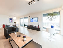Op 300 m van zee: luxe 4-persoons appartement met zeezicht in Oostende - thumbnail 6