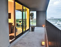 Op 300 m van zee: luxe 4-persoons appartement met zeezicht in Oostende - thumbnail 5