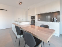 4-persoons appartement met wellness op 600 m van zee in Oostende - thumbnail 2