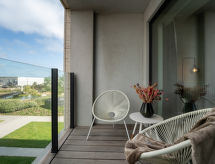Licht appartement met balkon aan de Oostendse Oosteroever - thumbnail 2