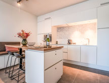 Licht appartement met balkon aan de Oostendse Oosteroever - thumbnail 4