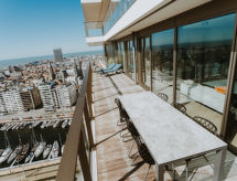 Wellness en zeezicht in luxe appartement Sky Tower View Oostende - thumbnail 2