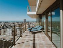 Wellness en zeezicht in luxe appartement Sky Tower View Oostende - thumbnail 1