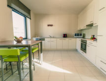 Zeezicht-appartement met wellness en parking in hartje Oostende - thumbnail 5