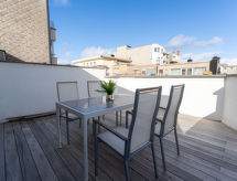 Luxe verblijf in Oostende met privégarage, op 50 meter van het strand - thumbnail 2