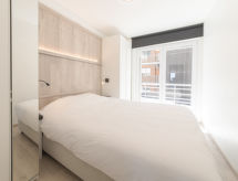 Appartement aan het strand met zeezicht en wellness in Oostende - thumbnail 4