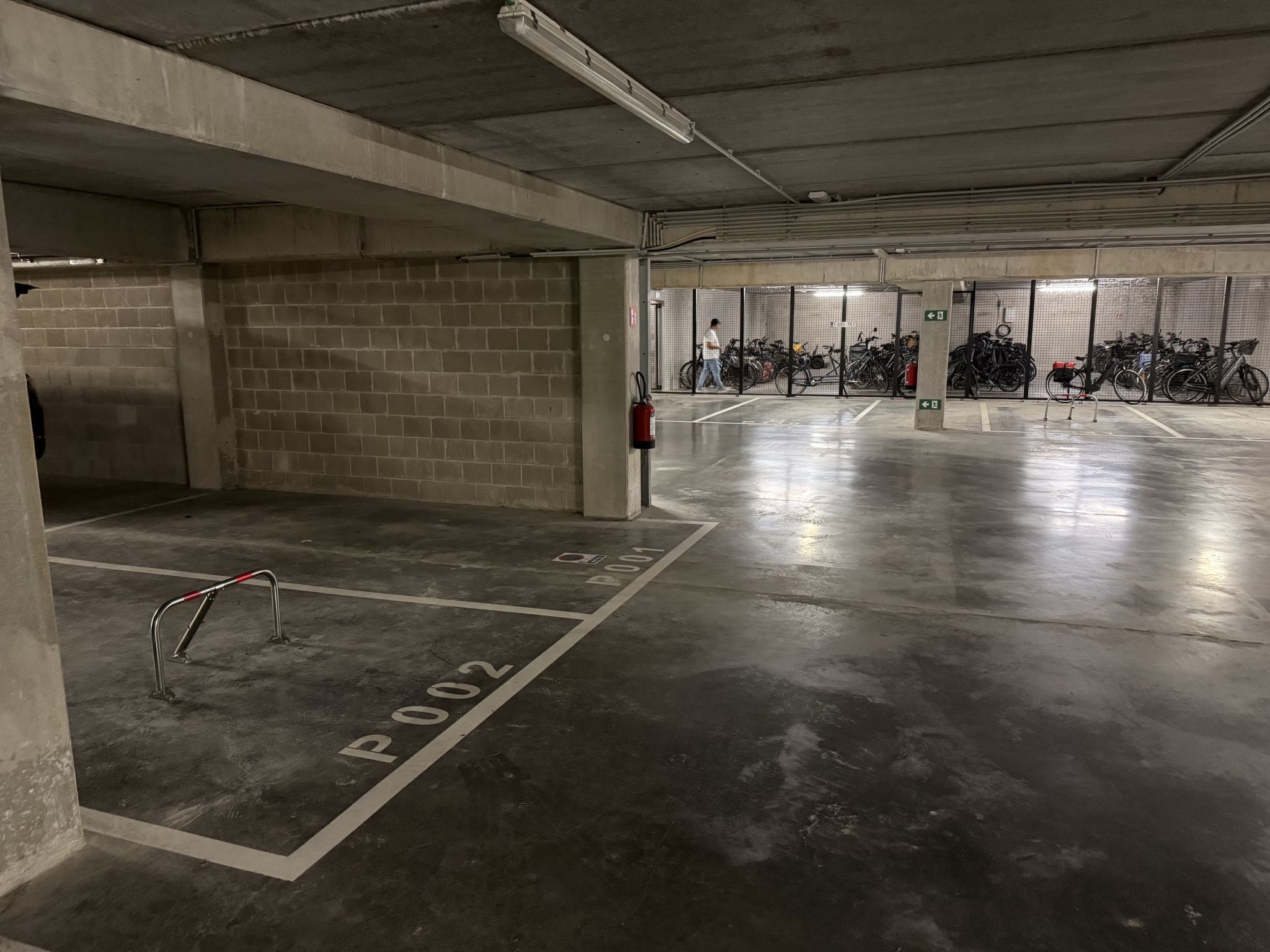 Spirou with parking - Buiten
