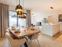 Aan zee: Modern appartement met zeezicht en wellness in Oostende - thumbnail 1